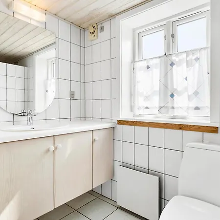 Casa vacanze Nice Home In Grenaa With Sauna *