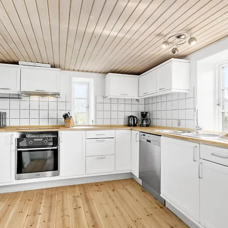 Casa vacanze Nice Home In Grenaa With Sauna *
