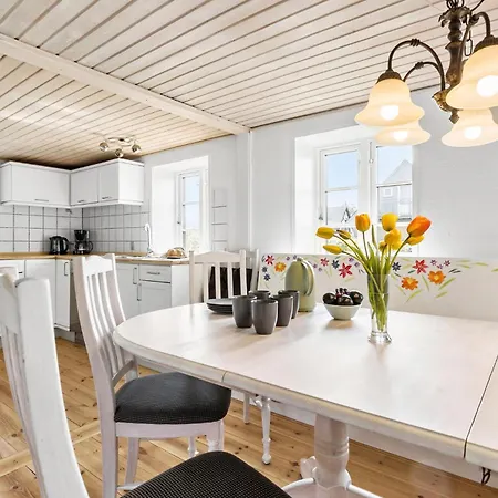 Casa vacanze Nice Home In Grenaa With Sauna Grenå